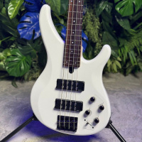 Бас гитара YAMAHA TRBX304 WHITE Бас гитара YAMAHA TRBX304 WHITE