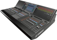 Цифровой микшерный пульт Yamaha CL5 Цифровой микшерный пульт Yamaha CL5