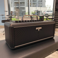 Комбоусилитель Boss Katana Air Комбоусилитель Boss Katana Air