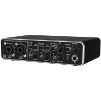 Аудиоинтерфейс Behringer UMC204HD Аудиоинтерфейс Behringer UMC204HD