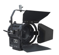 Прожектор Logocam LED Fresnel 65 56 Прожектор Logocam LED Fresnel 65 56