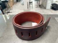 Ремень гитарный кожаный TRUEZAVODA Cameron Chestnut Ремень гитарный кожаный TRUEZAVODA Cameron Chestnut