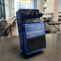 Педаль эффектов Boss SY-1 Педаль эффектов Boss SY-1